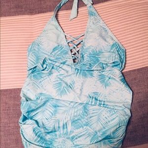 Maternity bathing suits
